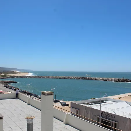 דירה The 3 Waves