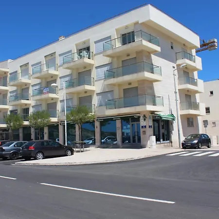 דירה The 3 Waves