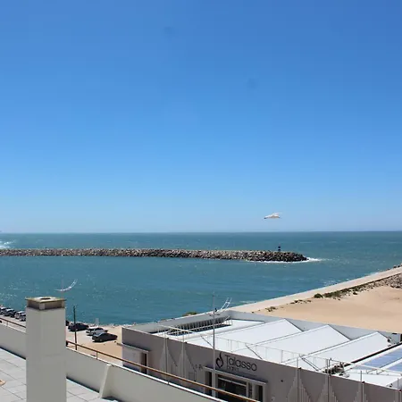 The 3 Waves נאזרה