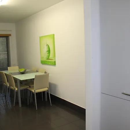 The 3 Waves דירה